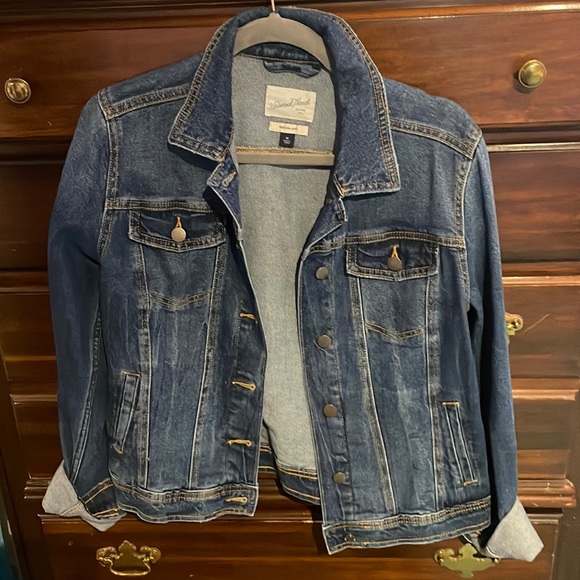 Universal Thread Jackets & Blazers - Universal Thread Jean Jacket.